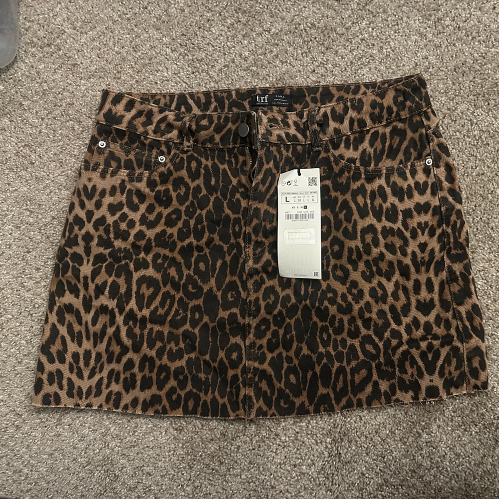 Zara leop cheetah print denim skirt size large